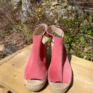 Kenneth Cole Pink Suede Espadrilles